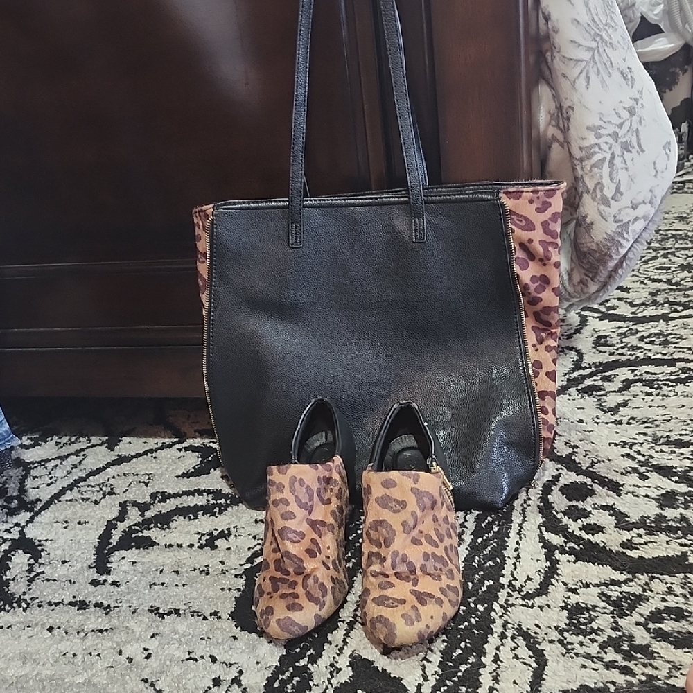 Dexflex Comfort Black Tote with Leopard Print Accents And Matching Boots